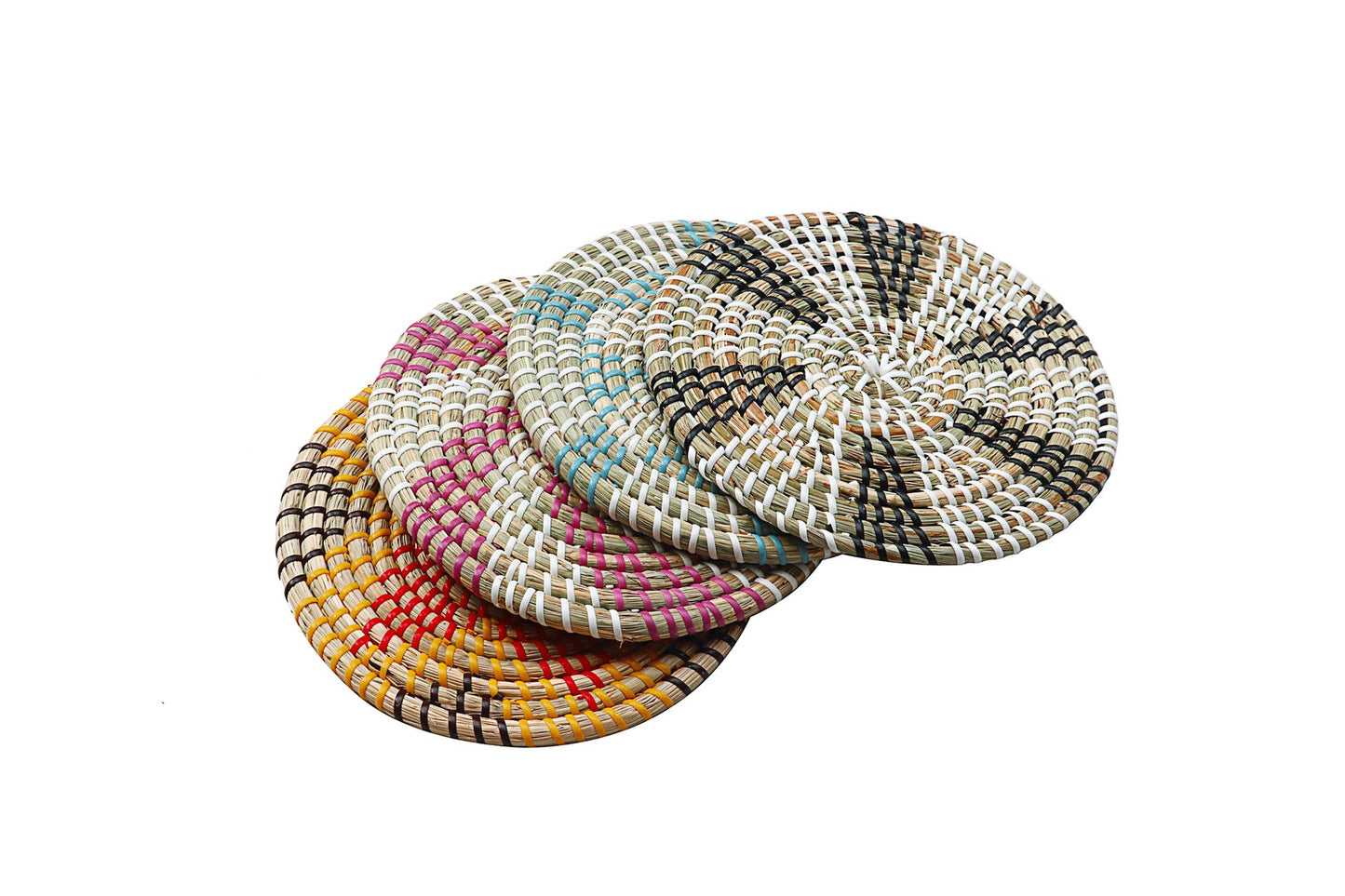 Utilizing sustainable materials, this exquisite straw woven round home dining item brings an air of luxury to any setting. Crafted with care, it perfectly combines aesthetics with eco-friendliness